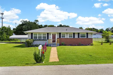 1701 Broadview Dr, Hixson, TN 37343