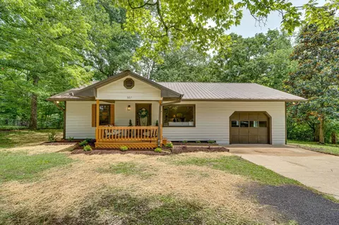 387 Cedar Springs Church Rd SE, Cleveland, TN 37323
