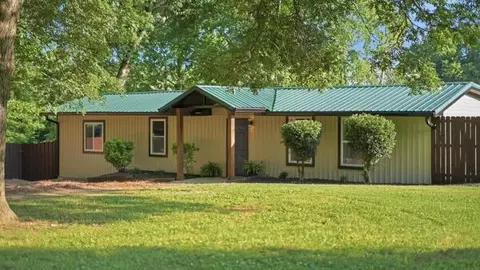 2240 New St SE, Cleveland, TN 37323