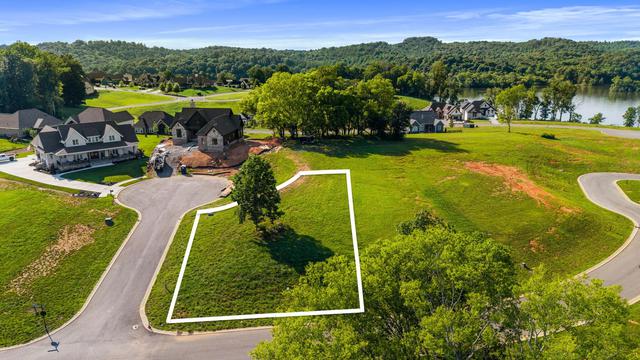 104 Silver Fox Way, Loudon, TN 37774