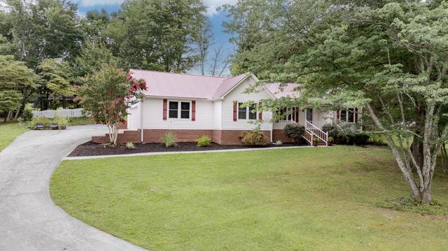715 Carmen Dr, Athens, TN 37303