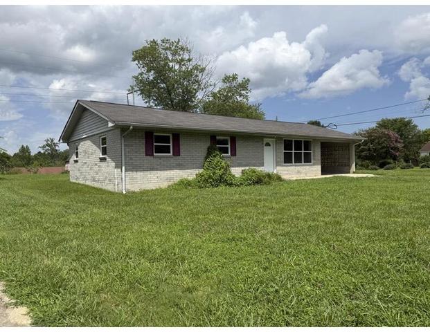 395 Price Cir, Spring City, TN 37381