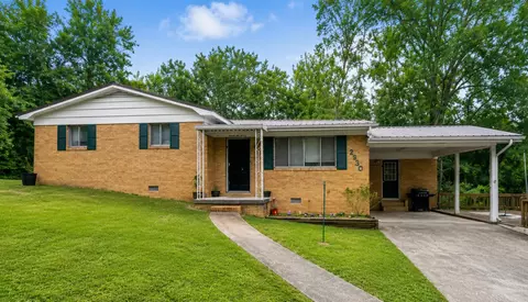 2930 Mountain View Dr SE, Cleveland, TN 37323