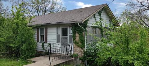 53 Crystal Lakes Homes For Sale Crystal Lakes Mo Real Estate Movoto