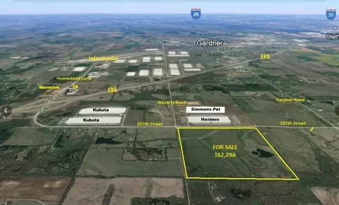 30485 W 207th St, Gardner, KS 66030