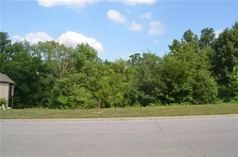 7001 N Norton Ave, Gladstone, MO 64119