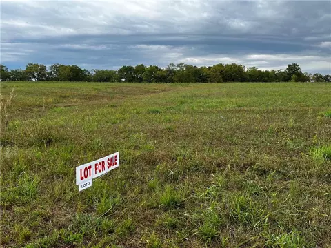 00002 Ferguson Rd, Ozawkie, KS 66070