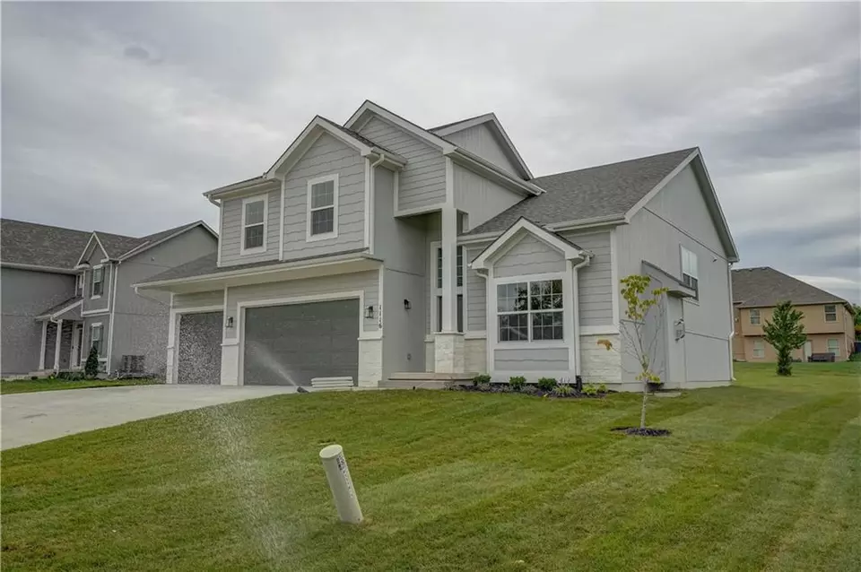 1116 SW Whispering Willow Way, Lees Summit, MO 64064 38 Photos Movoto