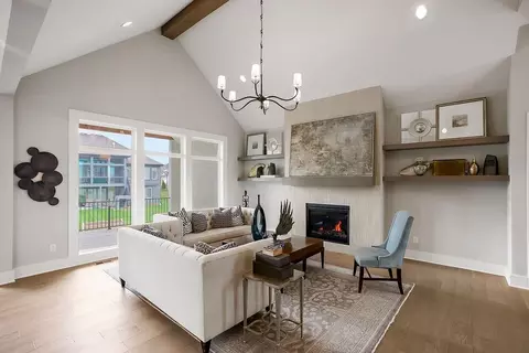 2453 W 175th Pl, Overland Park, KS 66085