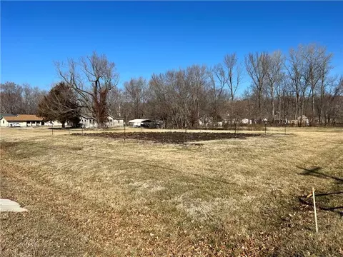 18710 E Truman Rd, Independence, MO 64056 photo 4