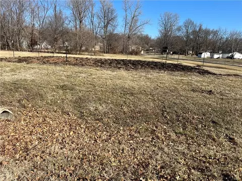 18710 E Truman Rd, Independence, MO 64056 photo 6