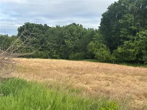 207 Th Rd, Spring Hill, KS 66083 photo 4