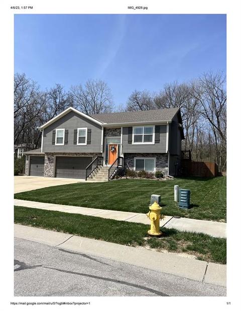 5068 NW Timberline Dr, Riverside, MO 64150 | 28 Photos | MLS #2428832 ...