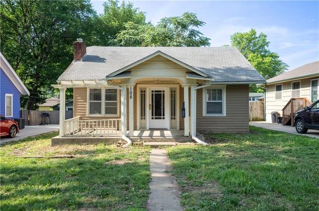 105 E 79th St, Kansas City, MO 64114 | 13 Photos | MLS #2440954 - Movoto