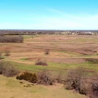 15490 Waverly Rd, Gardner, KS 66030