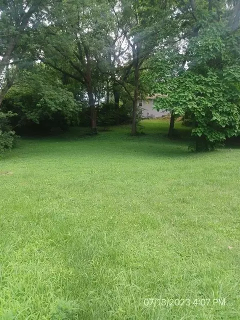 10300 E Norledge Ave, Independence, MO 64053 photo 7