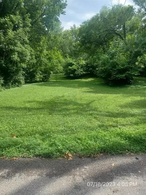10300 E Norledge Ave, Independence, MO 64053