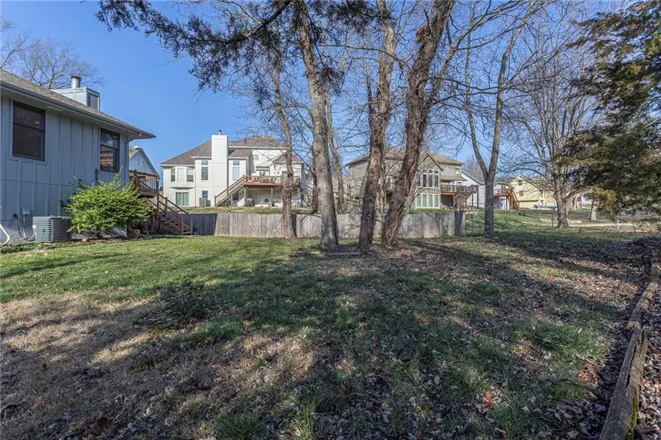 205 SW Pryor Rd B, Lees Summit, MO 64081 32 Photos Movoto