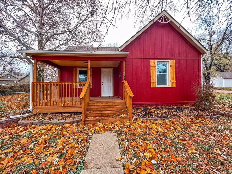 204 NE Green St, Lees Summit, MO 64063 29 Photos Movoto