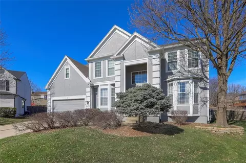 900 NE 93rd Ct, Kansas City, MO 64155