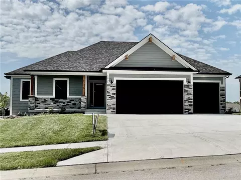 12935 N Champanel Way, Platte City, MO 64079