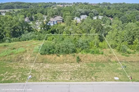 104 E 122 St, Kansas City, MO 64146