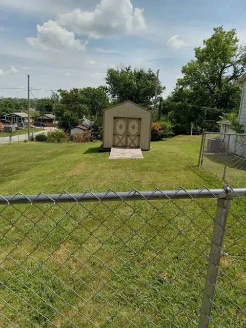 3615 Bellaire Ave, Kansas City, MO 64129