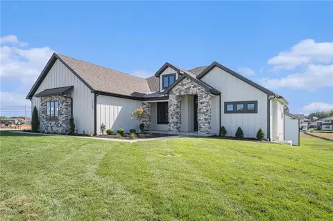 5163 NW 47th Ter, Riverside, MO 64150