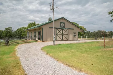 Exterior - 731 NW 35th Ln, Lamar, MO 64759 photo 26 of 29
