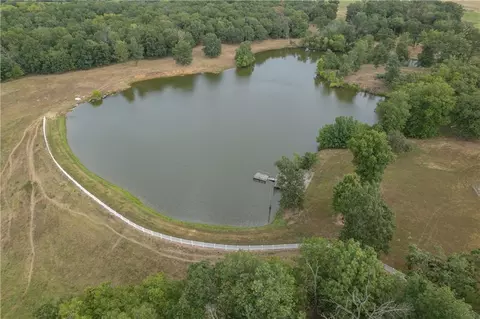 View/Area - 731 NW 35th Ln, Lamar, MO 64759 photo 2 of 12