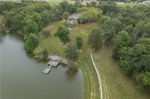View/Area - 731 NW 35th Ln, Lamar, MO 64759 photo 8 of 12