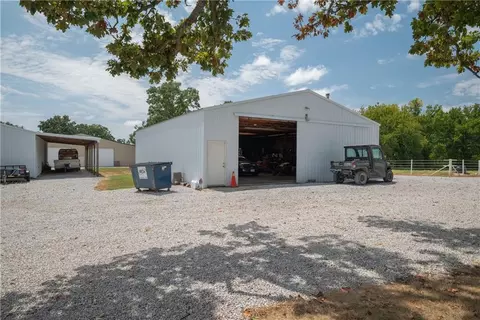 Exterior - 731 NW 35th Ln, Lamar, MO 64759 photo 20 of 29