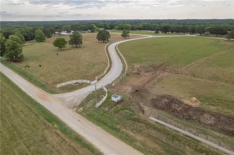View/Area - 731 NW 35th Ln, Lamar, MO 64759 photo 5 of 12