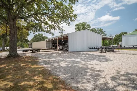 Exterior - 731 NW 35th Ln, Lamar, MO 64759 photo 16 of 29