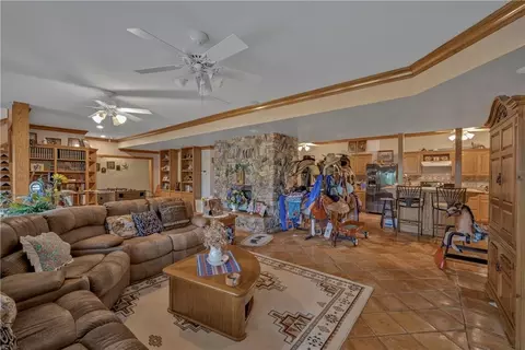 Living - 731 NW 35th Ln, Lamar, MO 64759 photo 4 of 4