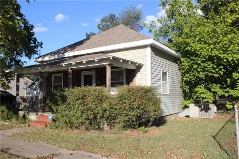 1004 N Grand St, Pittsburg, KS 66762