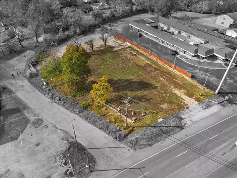 10305 E Us 40 Hwy, Independence, MO 64055 photo 11