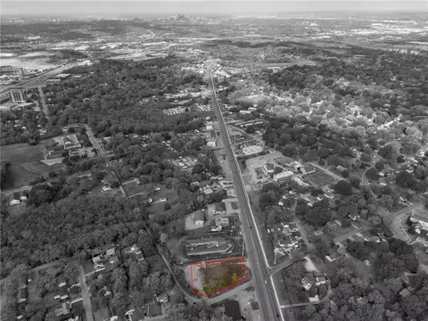 10305 E Us 40 Hwy, Independence, MO 64055 photo 8