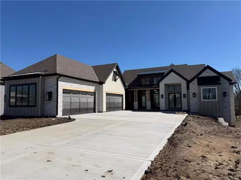 3423 NE 102nd St, Kansas City, MO 64155