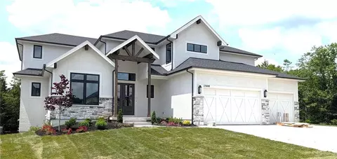 17008 Hayes St, Overland Park, KS 66085