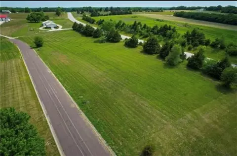 908 Captain Merriman, Freeman, MO 64746 photo 2
