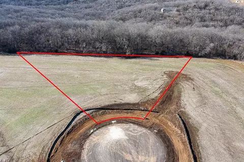 lot17 235th St, Tonganoxie, KS 66086