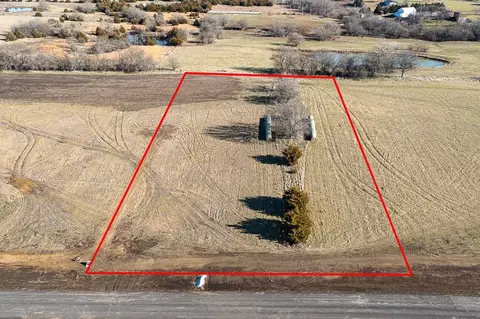 lot27 235th St, Tonganoxie, KS 66086