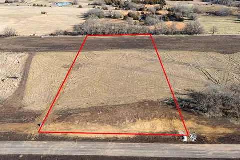 lot29 235th St, Tonganoxie, KS 66086