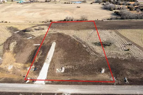 lot31 235th St, Tonganoxie, KS 66086