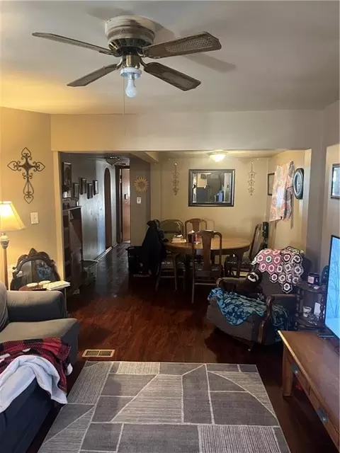202 W Perry St, Arma, KS 66712 photo 4