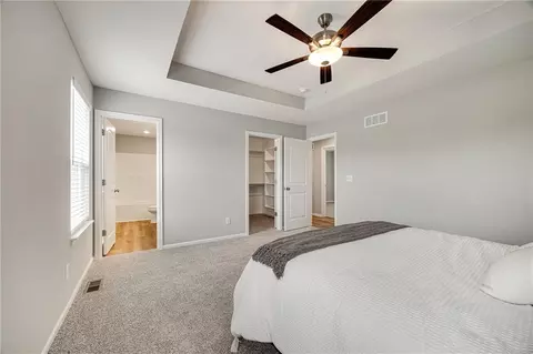 Bedroom - 508 Foxglove Ln, Raymore, MO 64083 photo 4 of 10