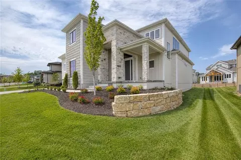 12502 W 170th Ter, Overland Park, KS 66221