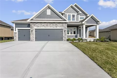 11031 N Bristol Ave, Kansas City, MO 64156