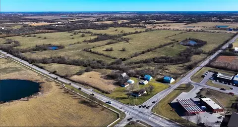 1101 E Walnut St, Raymore, MO 64083